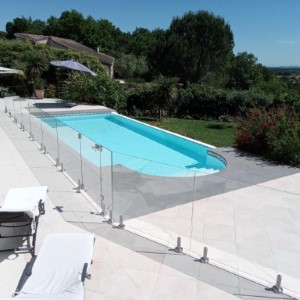 Garde corps pour piscine